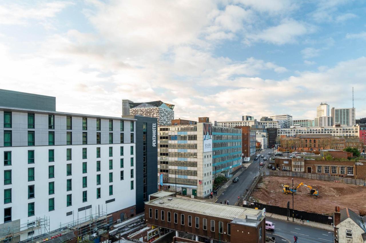 Maevela Apartments ☆ Pink Luxury Apartment With Balcony - Birmingham City Centre - 5 Min Walk From Bullring, Cube, Mailbox, New Street Station - Free Netflix & Wifi Buitenkant foto