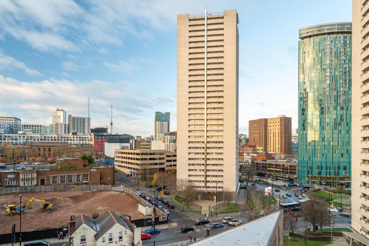 Maevela Apartments ☆ Pink Luxury Apartment With Balcony - Birmingham City Centre - 5 Min Walk From Bullring, Cube, Mailbox, New Street Station - Free Netflix & Wifi Buitenkant foto