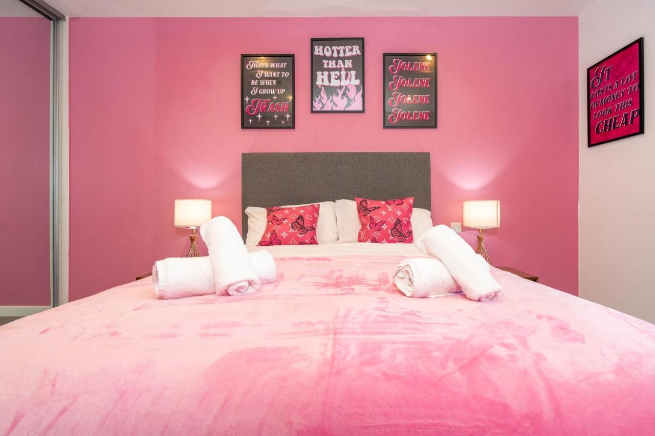 Maevela Apartments ☆ Pink Luxury Apartment With Balcony - Birmingham City Centre - 5 Min Walk From Bullring, Cube, Mailbox, New Street Station - Free Netflix & Wifi Buitenkant foto